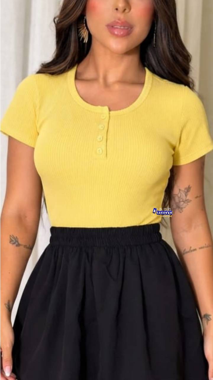 Blusa Feminina Com Botões Blusa Feminina Com Botões