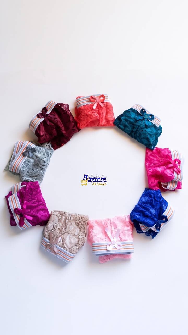 Calcinha String Fio Dental em Renda Sexy