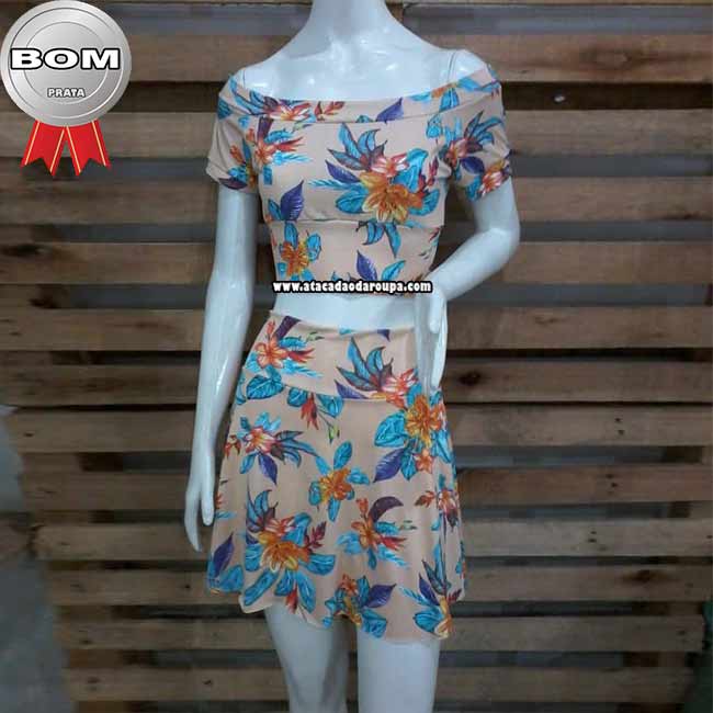 Conjunto Saia e Blusa