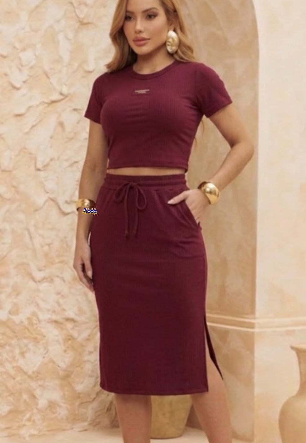Conjunto Feminino Casual Cropped e Saia Midi