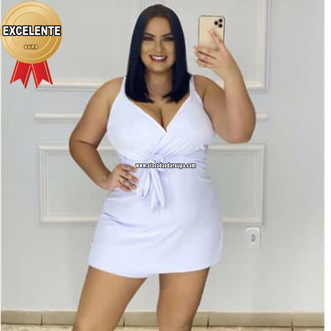 Macaquinho Liso Crepe Plus Size GG