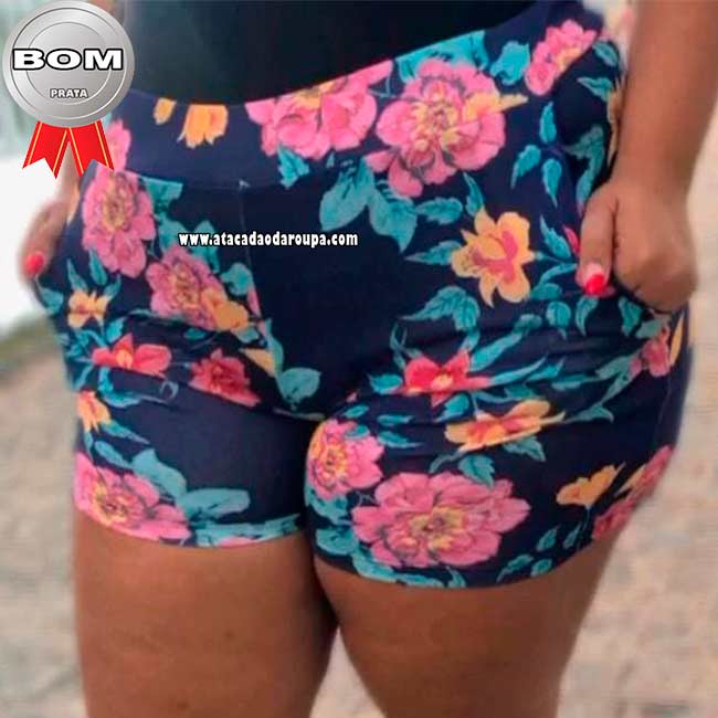 Short Curto Plus Size