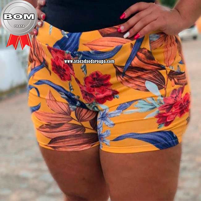Short Curto Plus Size