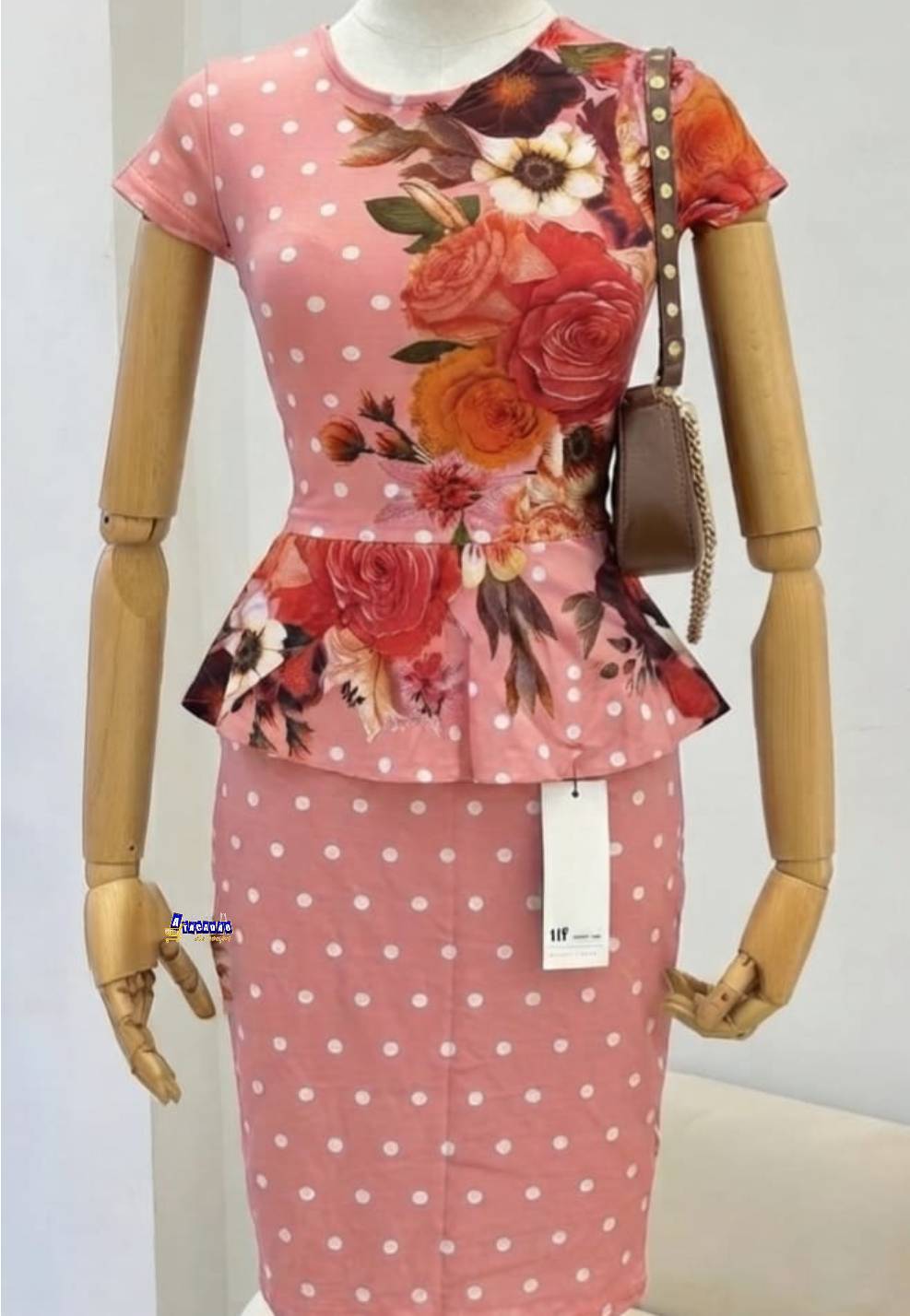 Vestido Peplum Várias Estampas