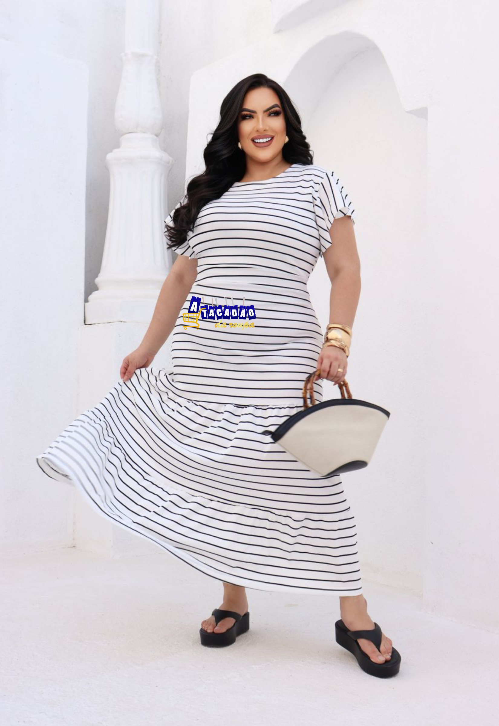 Vestido Longo Listrado Plus Size