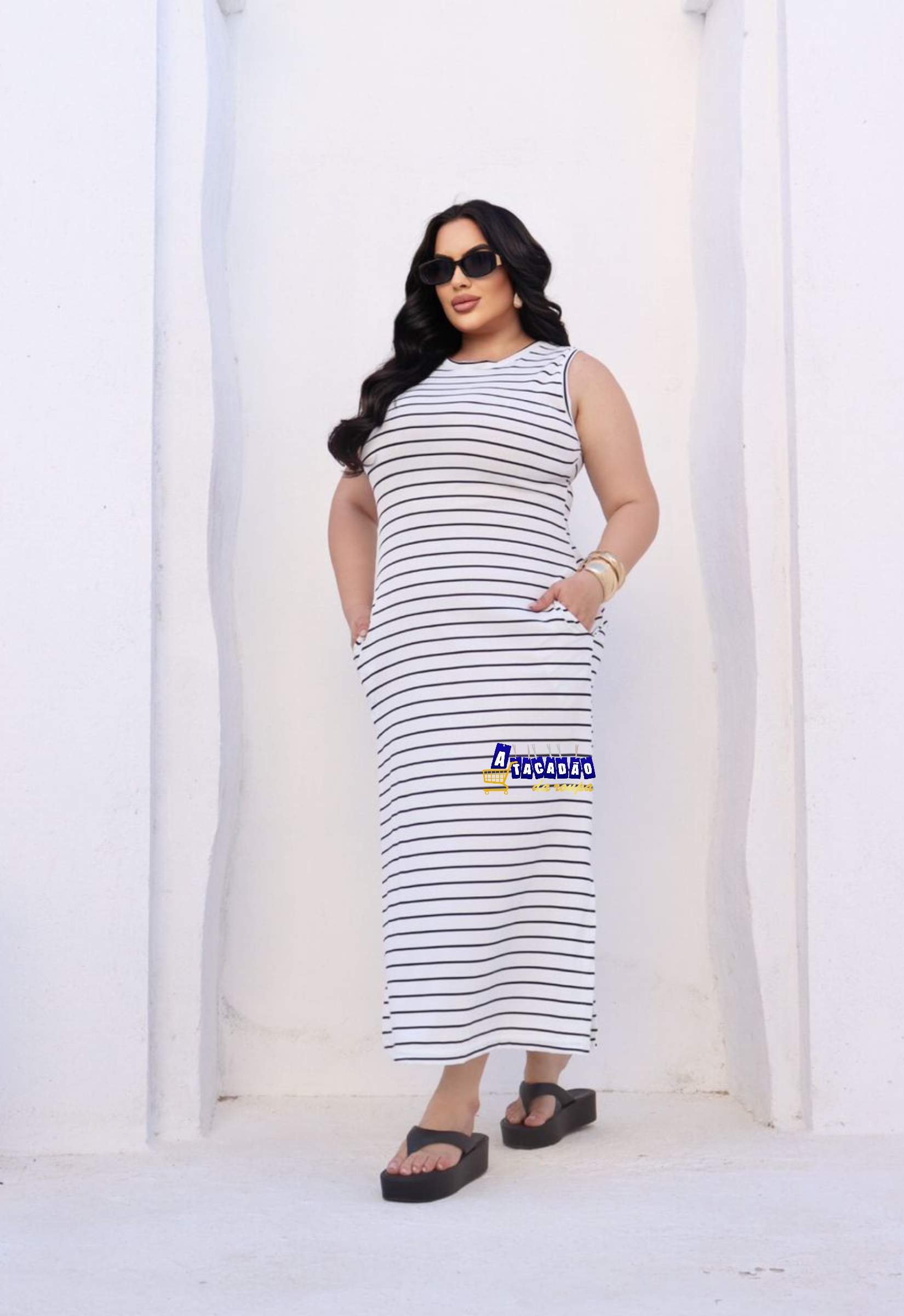 Vestido Longo Listrado Plus Size