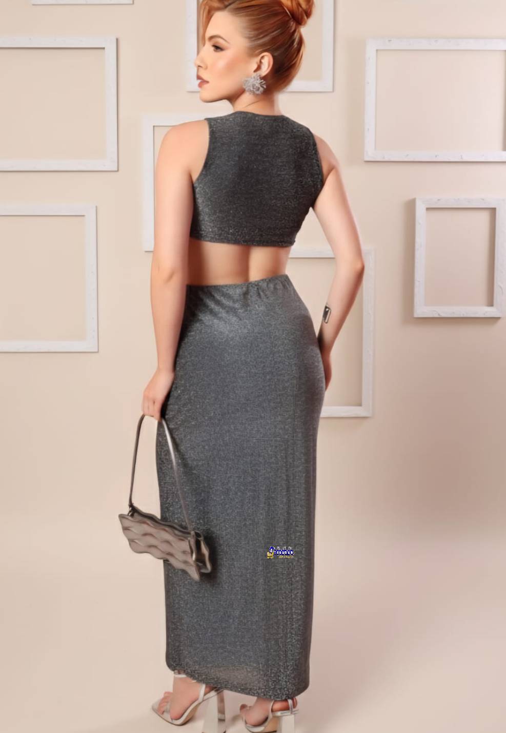 Vestido Longo Decote V Em Lurex